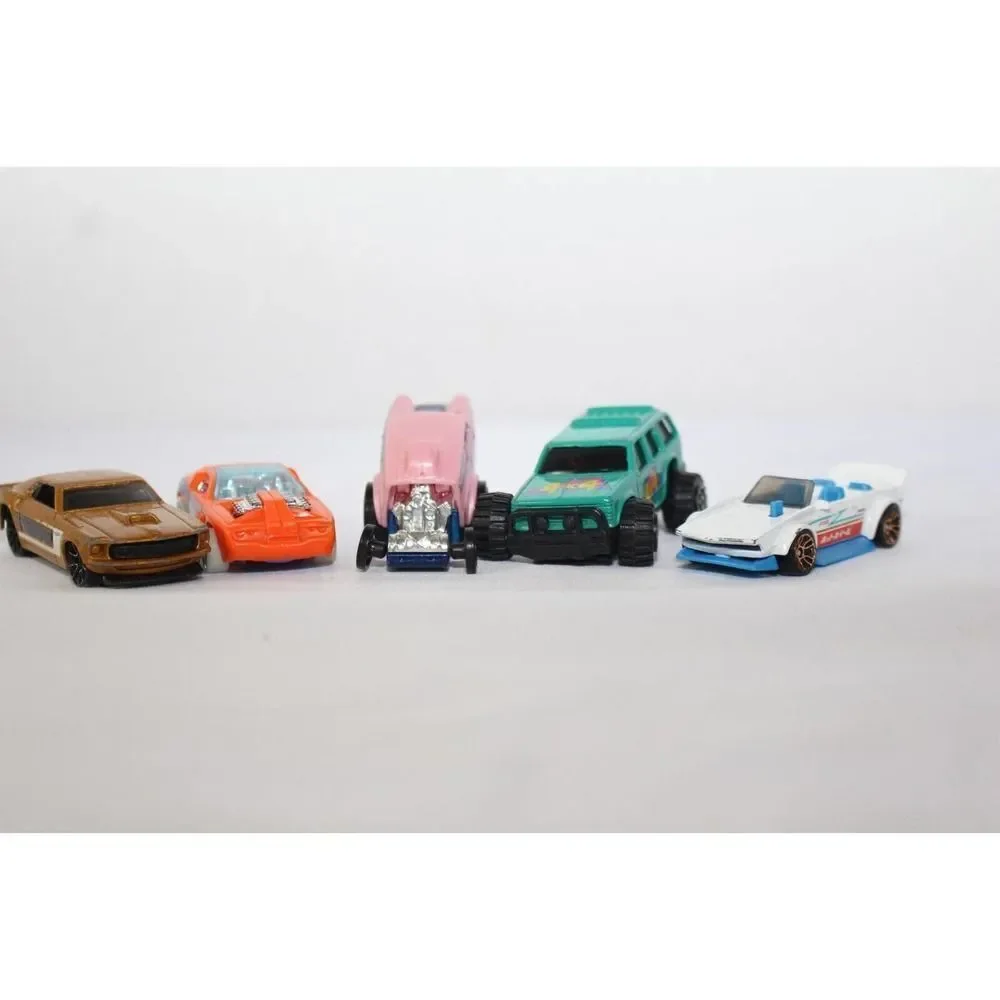 Hot Wheels different hot
